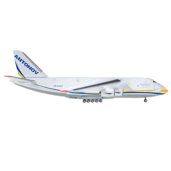 Herpa Antonov Airlines AN-124 1/500 Scale Model